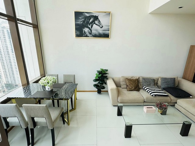 Condo For Rent "The Emporio Place Sukhumvit 24" -- 1 Bed 83 Sq.m. 52,000 Baht -- Near BTS Phrom Phong Station , Luxurious design design room