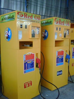 ปั๊มน้ำมันหยอดเหรียญ ได้มาตรฐานผ่านชั่งตวงวัด RED OIL  ราคา 49000 -118000 บาท คุณ ก้อง 0861421735