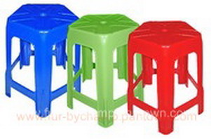  Plastic chairs. Bald, no backrest with 5 legs with the leg strength to 90 baht per T.081-6391852.