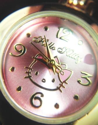 ขายนาฬิกา Valentine Hello Kitty นำเข้าจากญี่ปุ่น ราคาถูกสุดๆ