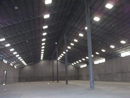  Warehouse for rent in Ban Bung. Chonburi is 3600 sq m Floor loading up to 3 tons per sqm., Located just 3 km away from the motorway, just 10 km away from Amata front with ample parking for buses in and out easily to hire me sqm. 70 baht . Mr.Supoj contact 0818747106.0813542034.