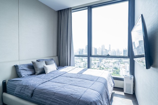 The Esse Sukhumvit 36 spacious private peaceful 26th floor BTS Thonglor