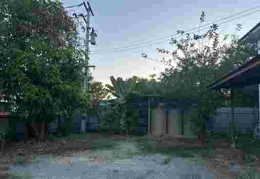 ขายที่ดินทำเลดีพร้อมห้องเช่า 20 ห้อง อ.ลาดหลุมแก้ว จ.ปทุมธานี