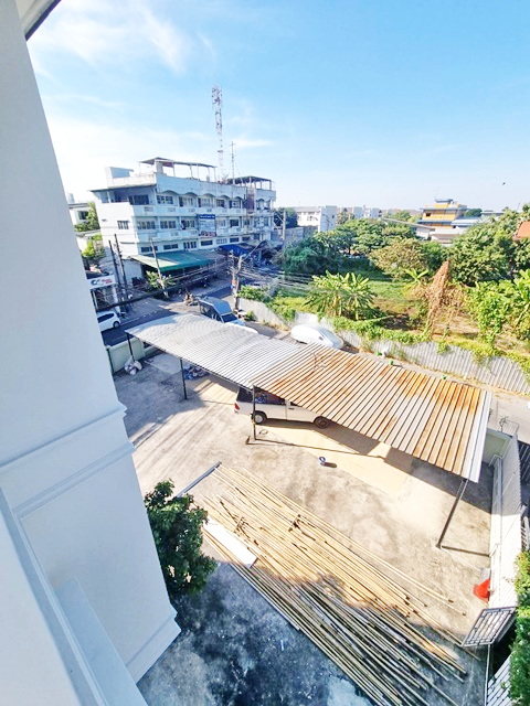 ใหญ่มาก ให้เช่า โฮมออฟฟิศ 3ชั้น 9นอน รร.เลิศหล้า เกษตรนวมินทร์ 698ม.บ้าน รร.นานาชาตินีวา 1.2 กม.  6น้ำ 101ตรว. นวมินทร์ 109-111  9แอร์