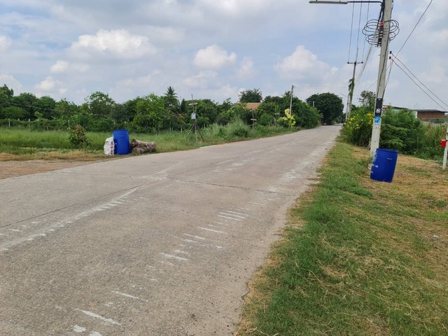 เริ่มศักราชใหม่2025กับทรัพย์ที่ดี ขายที่ดิน ต.บ่อเงิน อ.ลาดหลุมแก้ว  ปทุมธานีไร่ละ 800000 โทร 083-7124115