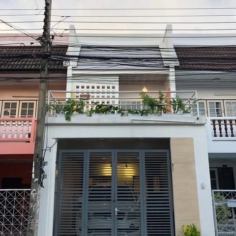  ให้เช่าทาวน์เฮ้าส์ 2 ชั้น ซอยนวมินทร์149 หมู่บ้านคลองจั่นวิลล่า2 เขตบึงกุ่ม บ้านตกแต่งสวยพร้อมเข้าอยู่