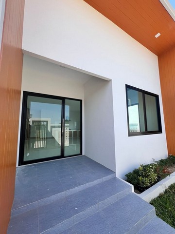 บ้านเดี่ยวชั้นเดียว สไตล์โมเดิร์น โซนท่าวังตาล สารภี