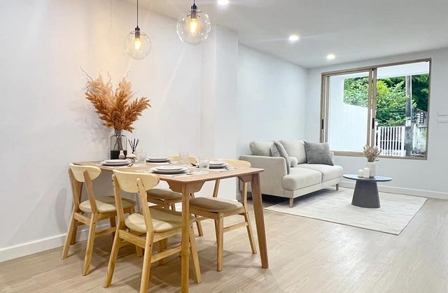 P227 ขายบ้าน Maneeya มณียา ทำเลดีมาก ติดเลียบด่วนเอกมัย รามอินทรา 