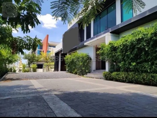 Contact:คุณนก ฝ่ายขายLine Add :@ggp824โทร.083_068_1585 (Thai/Eng)โทร.086_465_9485 (Thai/Eng)e-mail: baanruaydee@gmail.comที่ปรึกษาการลงทุนอสังหาริมทรัพย์ บริษัท บ้านรวยดีมีสุข จำกัดเนื้อที่  802  ตร.ว.รวมเป็นเงิน 62  ล้านค่าโอนค่าภาษี50/50รายละเอียด/รหัส 6839- เนื้อที่  802 ตร.ว.- อาคารโรงงาน- ออฟฟิศ 2 หลัง- มีใบอนุญาตประกอบการ รง.2- สนใจติดต่อผ่านAgent- เจ้าของต้องการขายเงียบๆ- สนใจขอรายละเอียดได้- ลาดกระบัง- ลาดกระบัง- กรุงเทพมหานคร#ขายโรงงา
