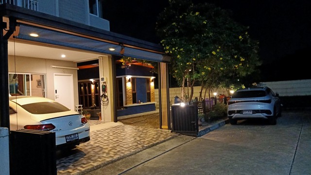 รหัสC6570 ให้เช่า ขาย บ้านเดี่ยว 2ชั้น หลังมุม ติดสนามกอล์ฟ รอยัล ลาดกระบัง หมู่บ้านเดอะแพลนท์ อ่อนนุช-มอเตอร์เวย์ 