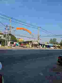 ขายหรือให้เช่าอาคารพาณิชย์4ชั้นติดถนน ทำเลทอง อำเภอเมืองปทุมธานี จังหวัดปทุมธานี 