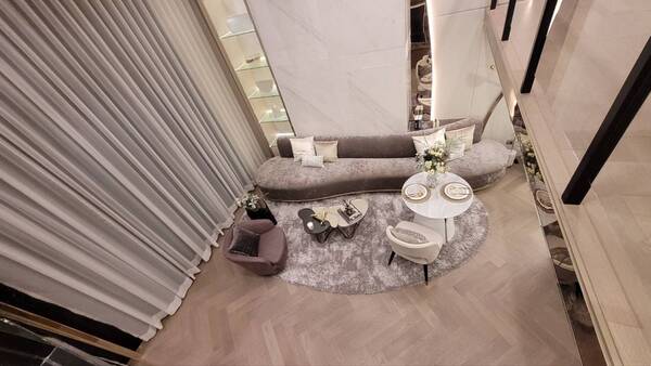 โอกาสสุดท้าย!! โครงการไม่มีขายแล้ว!! ห้อง Duplex ชั้น 17 สูงที่สุดของโครงการ ORIGIN THONGLOR WORLD นวัตกรรมห้อง 2 ชั้น แนวคิดใหม่