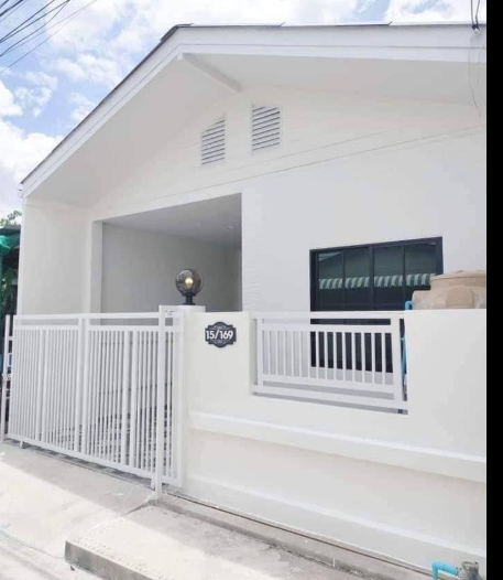 ขายทาวน์เฮ้าส์ชั้นเดียว หมู่บ้าน อยู่เจริญ 2 ลำลูกกา คลอง 4(หน้าบ้านใต้)