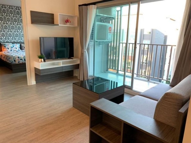 ดีคอนโด พิงค์ วิวสระว่ายน้ำ ห้องแต่งสวย เฟอร์ครบ