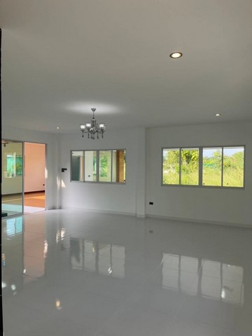 บ้านสร้างใหม่ พื้นที่ใช้สอยกว้าง ท่ารั้ว ดอยสะเก็ด