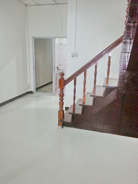 ให้เช่า 2นอน 2น้ำ ลาดพร้าว101 ซอยโพธิ์แก้ว 1-8 ทาวเฮ้าส์ 2ชั้น 18ตรว.ใกล้เดอะมอลล์บางกะปิ ขาย นวมินทร์ บึงกุ่ม กทม. ขาย 1.98 ล้าน