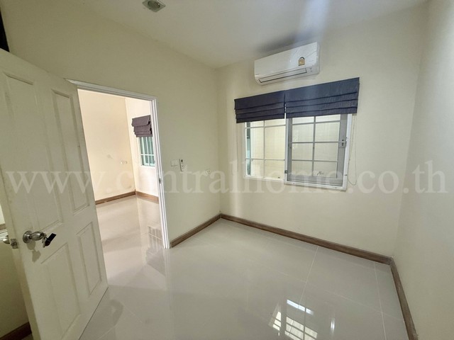 B1 ทาวน์เฮ้าส์ โกลเด้น ซิตี้ ปิ่นเกล้า - จรัญสนิทวงศ์ ราคาถูกที่สุด