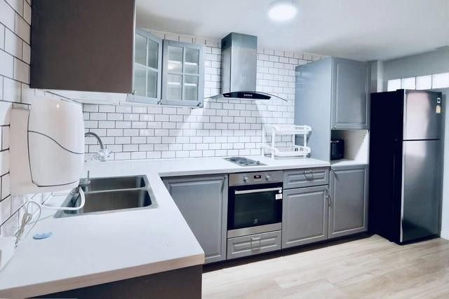 ให้เช่าทาวน์โฮม ช.ลาชาล32 ถนนสุขุมวิท105 หมู่บ้าน แฮปปี้แลนด์วิลล์ ใกล้โรงเรียนนานาชาติ