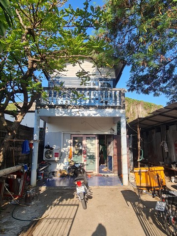 ขายด่วน บ้าน 2 ชั้น 28  ตร.วา   ติดถนนซอยหลัก ซ.ประชาอุทิศ 54   ZTK171