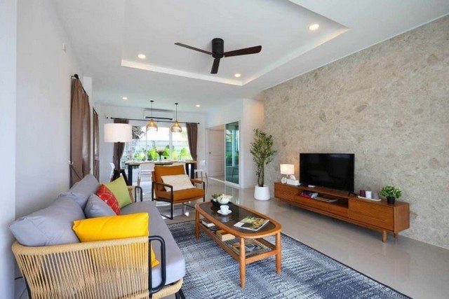 บ้านแฝดสร้างใหม่ 2 ชั้น วิวทุ่งนา ใกล้สวนดอกไม้ เหมืองแก้ว แม่ริม