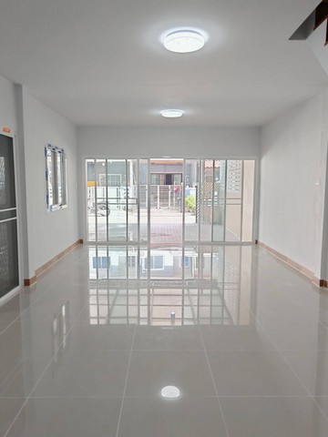 ขายทาวน์เฮ้าส์ 2 ชั้นหมู่บ้านบัวทอง อำเภอบางใหญ่ จังหวัดนนทบุรี