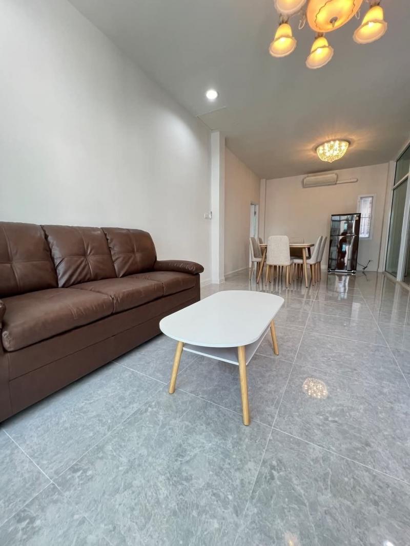 ทำเลทอง น่าลงทุน ให้เช่า 23,900 บาท ขายราคา 3.49 ล้าน 46.5 ตรว. 5 นอน 3 น้ำ ดีญ่าวาเล่ย์ สารภี ราคาต่ำกว่าตลาด ปล่อยเช่าง่าย ผลตอบแทนดี