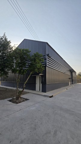 โกดังเก็บสินค้าให้เช่า ซ.ห้วยกะปิ16 (หลังจตุจักรชลบุรี )ตำบลห้วยกะปิ อำเภอเมือง  ชลบุรี