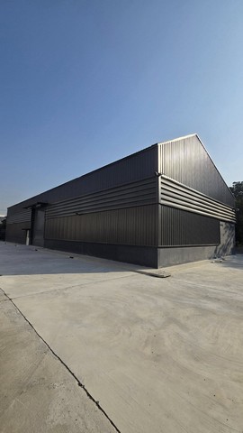 โกดังเก็บสินค้าให้เช่า ซ.ห้วยกะปิ16 (หลังจตุจักรชลบุรี )ตำบลห้วยกะปิ อำเภอเมือง  ชลบุรี