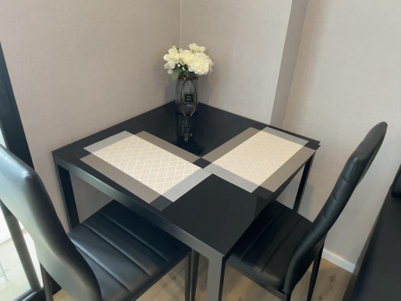 ขายด่วน ๆ CONDO. นอตติ้ง ฮิลล์ แหลมฉบัง Notting Hill Laemchabang – Sriracha 33 SQ.M. 1 BEDROOM 1 Bathroom ใกล้กับ ม.เกษตรศาสตร์ ศรีราชา – 0.8 กม. รร.เซนต์ปอลคอนแวนต์ – 8 กม. รพ.สมเด็จพระบรมราชเทวี ณ ศรีราชา – 9.8 กม. ห้างโรบินสันศรีราชา –10 กม. ห้าง