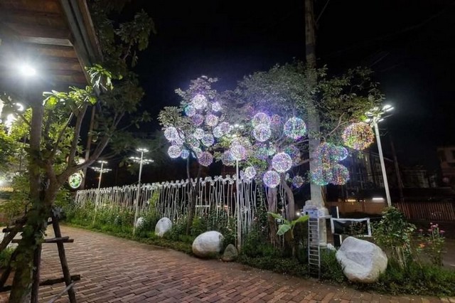 ให้เช่าบ้านเปล่าไม่มีเฟอร์ 7 หลัง เหมาะทำธุรกิจ แยกมีโชคพล่าซ่า