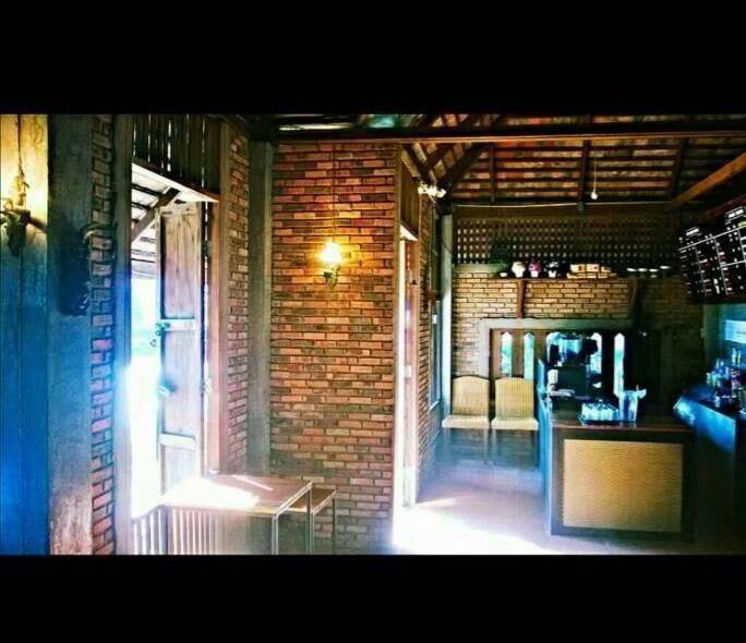 ให้เช่าที่ดิน พร้อมสิ่งปลูกสร้าง ทำเลดี ติดถ.สมโภชเชียงใหม่ 700ปี น้ำไม่ท่วม