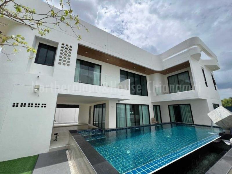 พูลวิลล่าสร้างใหม่ ราคาเริ่มที่ 8.39 ล้าน หางดง บ้าน 2 ชั้น สไตล์โมเดิร์น Arc ล้ำสมัย 4 หลังสุดท้าย วิวทุ่งนา ทั้งหน้าบ้าน และหลังบ้าน