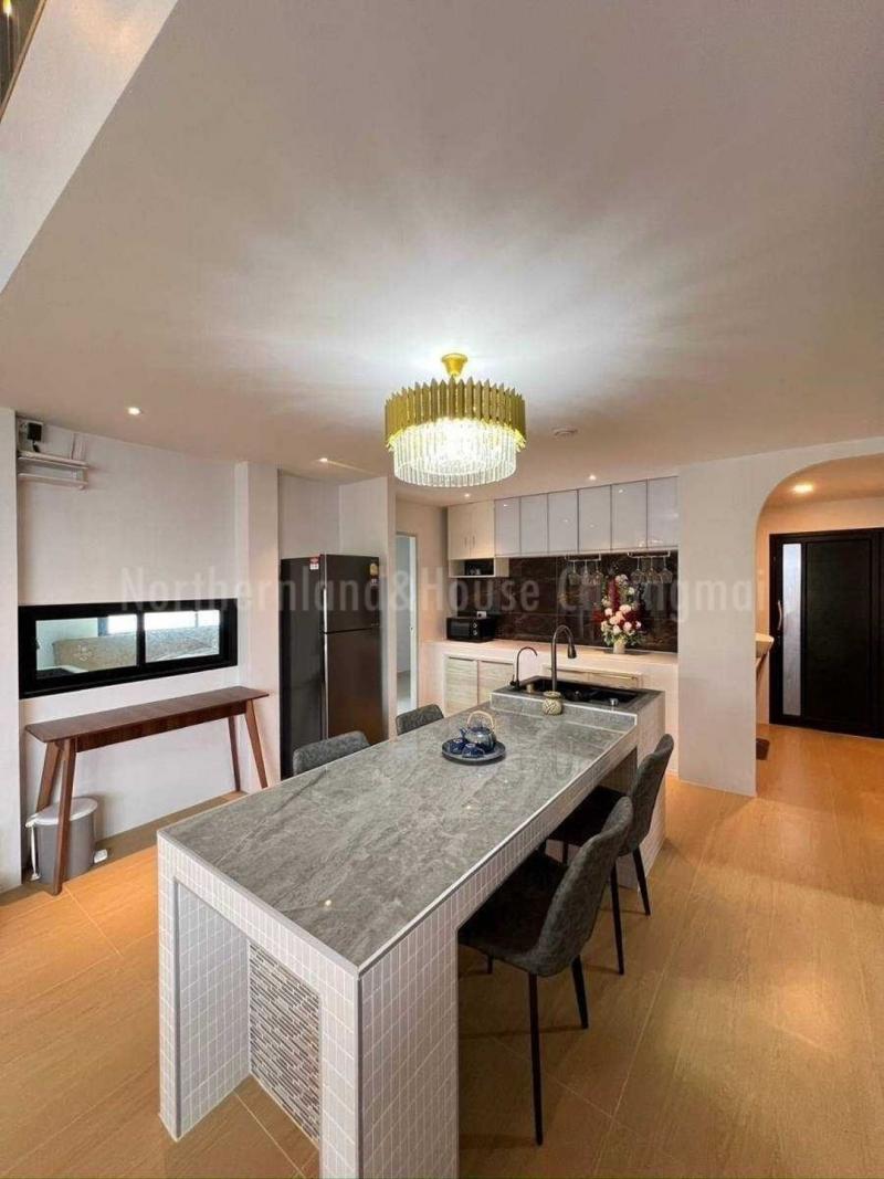 พูลวิลล่าสร้างใหม่ ราคาเริ่มที่ 8.39 ล้าน หางดง บ้าน 2 ชั้น สไตล์โมเดิร์น Arc ล้ำสมัย 4 หลังสุดท้าย วิวทุ่งนา ทั้งหน้าบ้าน และหลังบ้าน