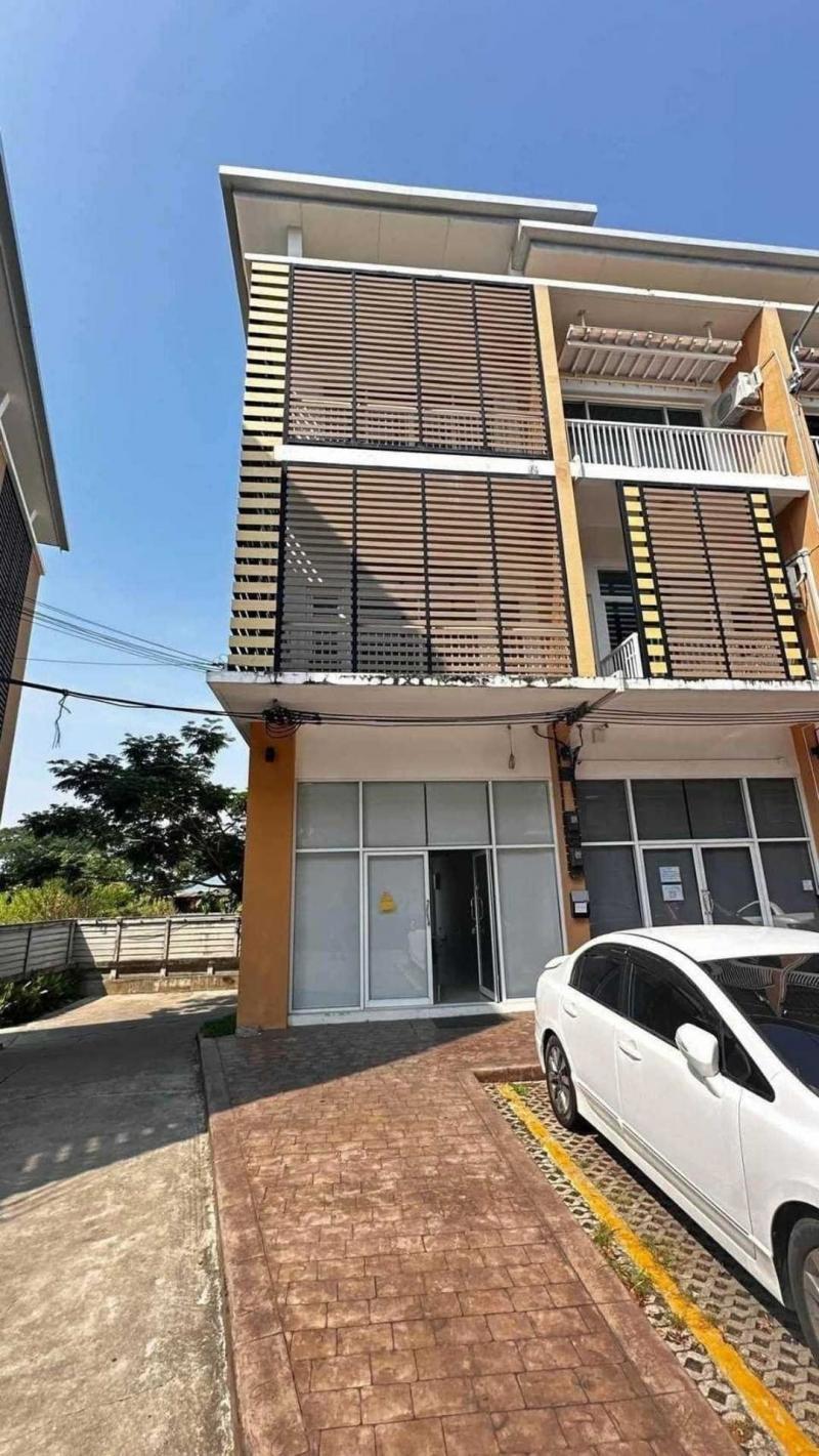 ขายด่วน 6.89 ล้าน โครงการ #StarAvenue5 #หางดง อาคารพาณิชย์ 4 ชั้น 1 คูหา ทำเลดี ย่านธุรกิจ ห้องหัวมุม เหมาะสำหรับเปิดกิจการ