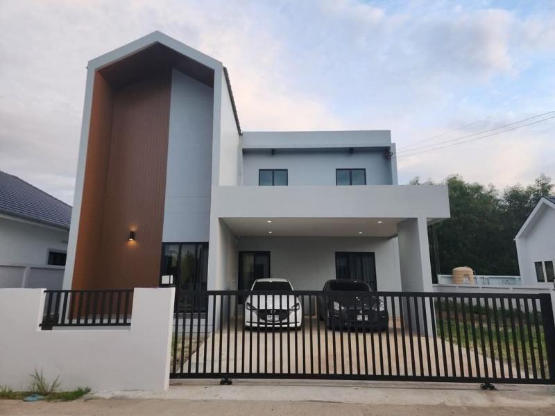 โซนสารภี ขายด่วน!! 2.99 ล้าน 100 ตรว. บ้านเดี่ยว 2 ชั้น สไตล์โมเดิร์นนอร์ดิก ใกล้เมือง เดินทางสะดวก สามารถสร้างสระว่ายน้ำเพิ่มได้