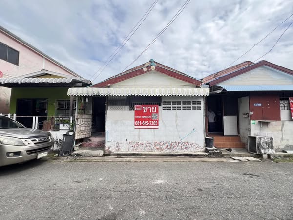 ทาวน์เฮ้าส์ โครงการการเคหะมีนบุรี (ซอยคลองเก้า)  เลขที่ 63/327  ซอยคลองเก้า 7 แขวงคลองสามวาตะวันตก เขตมีนบุรี กรุงเทพมหานคร