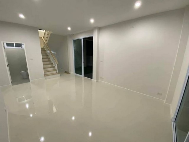 บ้านเดี่ยว 2 ชั้น สไตล์โมเดิร์นสุดหรู ดอนแก้ว แม่ริม