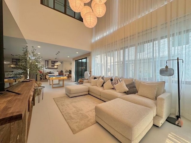 พูลวิลล่า 2 ชั้น พร้อมทำธุรกิจ สันปูเลย ดอยสะะเก็ด