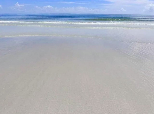 เลือกซื้อมีทรัพย์รับลมหนาว ขายที่ดินริมหาดสะพลีทรายขาวน้ำใสคราม สวยงามวิวทะเลธรรมชาติสุดสุด ปะทิวใกล้หาดสวยทุ่งวัวแล่น  