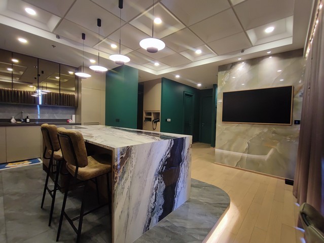 FOR Sale Park Origin Thonglor 99.50 SQ.M FLOOR 50 Tower B Fully furnishedClick to see more pictures: https://bit.ly/4j4rlOtFOR Rent Park Origin Thonglor # Brand New unit (Close to Thonglor BTS, Thonglor 10 Alley and clost to Donki Mall)-1 BEDROOM COMBINE -3 BATHROOM  : 99.50 SQ.M-TOWER B,FLOOR 50th (53 th)-Fully furnished and ready to move in-Sale : 35,000,000 Bติดต่อ คุณเปี๊ยก Winner Tel:098-628-7956/099-494-6599 รายละเอียด :-กดดูภาพ : https://bit.ly/4j4rlOthttps://www.winnerestateplus.com/ติดต่อคุณเปี๊ยก Tel: 098-628-7956  For Sale Origin Thonglor 99.50 SQ.M ขายพาร์ค ออริจิ้น ทองหล่อ ชั้น 50 พท  99.50 ตรม  คอนโดหรู ห้องใหญ่ ที่ดินพื้นสุดท้ายใจกลางทองหล่อซอย 10 ส่วนกลางกว่า 60 รายการ สูงท