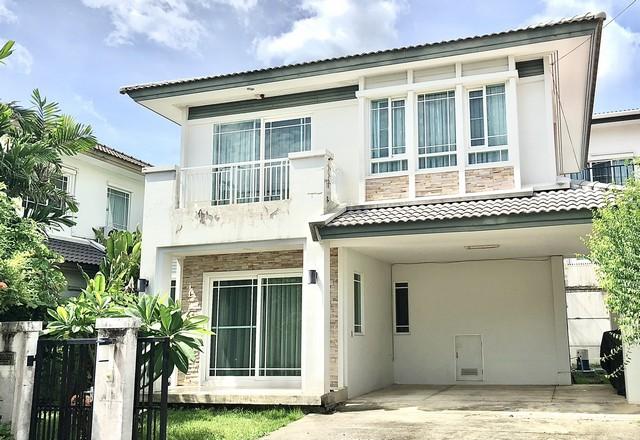 ขายบ้านเดี่ยว 2 ชั้น โครงการมัณฑนา พระราม 9-ศรีนครินทร์  ซอยกรุงเทพกรีฑา 7 หรือรามคำแหง 60 เหมาะพักอาศัย