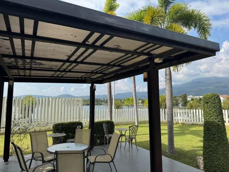 Serene Lake แม่เหียะ ให้เช่า 130,000 บาท 224 ตรว. บ้านหลังใหญ่ 2 ชั้น แปลงหัวมุม เห็นวิวทะเลสาบ วิวดอยสุเทพ ติดสนามเด็กเล่น เฟอร์นิเจอร์ครบ