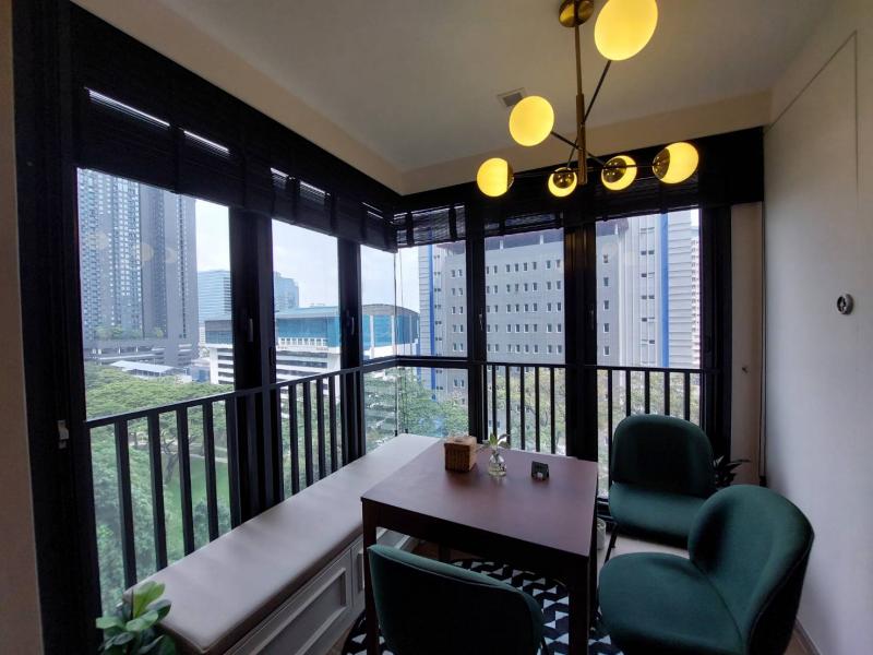 ขาย (For Sale) คอนโด : เดอะ ไลน์ พหลโยธิน อาคาร B (The Line Phahonyothin Park B)  ประเภท : 2 ห้องนอน 2 ห้องน้ำ  พื้นที่ : 62 ตรม.  เฟอร์นิเจอร์ : ครบ  ทิศ : เหนือ ขาย : 9,200,000 บาท(ค่าโอน 50:50)สิ่งอำนวยความสะดวก  -Swimming Pool/สระว่ายน้ำ  -Gym/ยิม -Co-Cooking Studio/สตูดิโอทำอาหารร่วม  -Co-Living Lounge /เลานจ์  -Floating Nest / Rooftop Garden /สวนลอยฟ้า  -Co-working Space /ห้องทำงานร่วมกัน - Co-Playing Space /ห้องเด็กเล่น  -Photo Studio /สตูดิโอถ่ายภาพ  ทำเล ???? 300 เมตรจาก BTS ห้าแยกลาดพร้าว  ???? 800 เมตรจาก MRT พหล