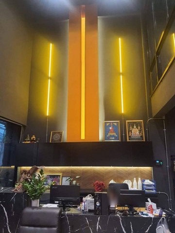 อาคารพาณิชย์ 2 คูหา ทำเลดี ติดถนนสายหลัก แยกข่วงสิงห์