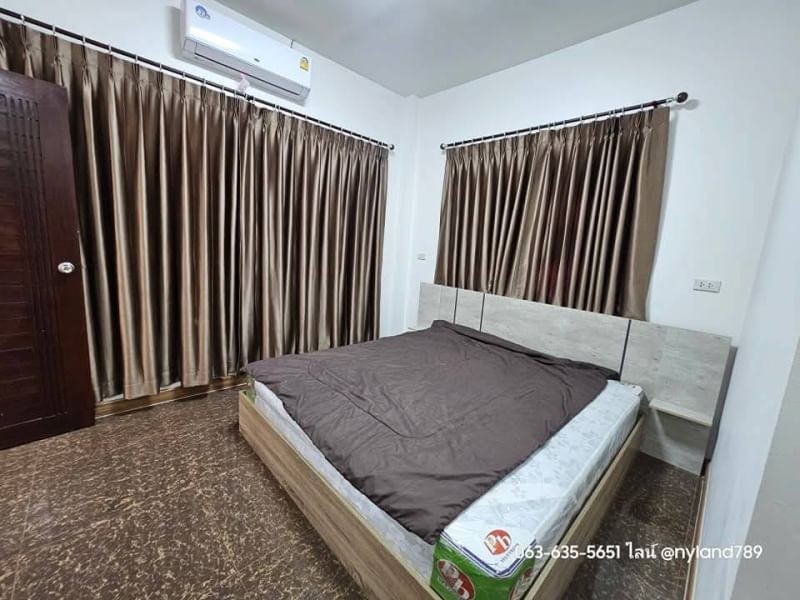 ขายบ้านพร้อมที่ดิน 1 ไร่ 3 งาน 84 ตรว. ต.ชะอม อ.แก่งคอย จ.สระบุรี แถมเฟอร์นิเจอร์ทั้งหมด การเดินทางสะดวกอยู่ในแหล่งชุมชน