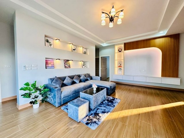 พูลวิลล่าสร้างใหม่ มี 2 แบบ ใกล้รร.นานาชาติลานนา หางดง