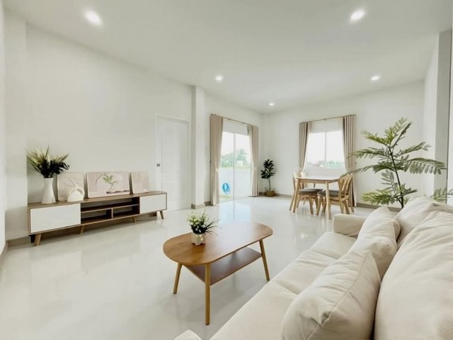 บ้านสร้างใหม่ สไตล์มินิมอลนอร์ดิก ถนนเส้นคันคลอง หางดง