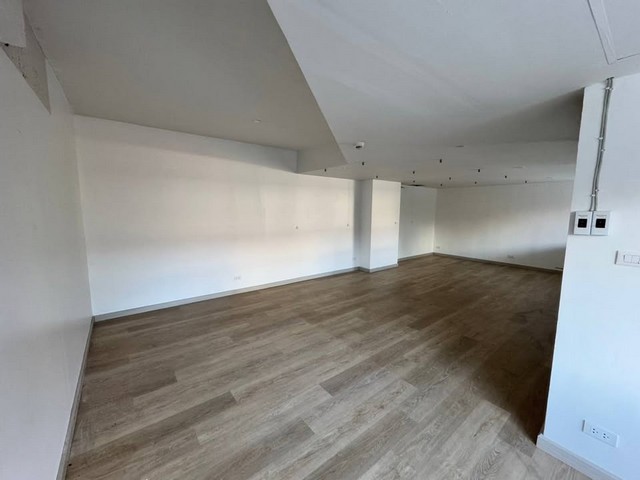 HR2066Office Space For Rent 2FLR 223 sqm at Le Raffine Sukhumvit 24