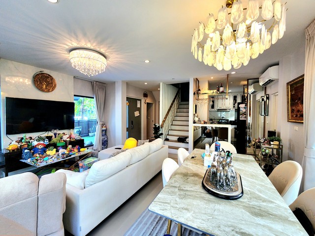 ทาวน์เฮ้าส์ 2 ชั้น การเคหะชุมชนนนทบุรี ทำเลดี พร้อมอยู่ ใกล้รถไฟฟ้าสายสีชมพู