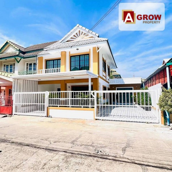 หมู่บ้านพฤกษา 19  บ้านแฝด 2 ชั้น  ตกแต่งใหม่ มีบริเวณข้างบ้านกว้าง